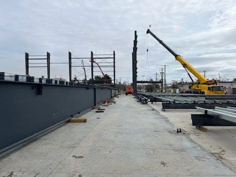 Crane working a commercial construction site in Eastern Washington